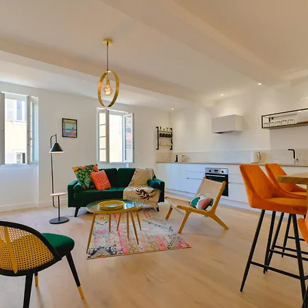 Chic & Chaleureux - Coeur De Apartment *